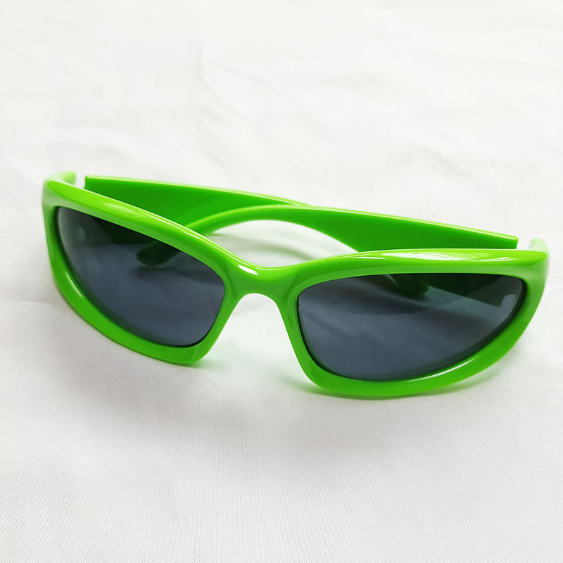 Picture of Punk Futuristic Sunglasses Women's European and American Hot Girls Super Cool Street Photograph Sun Protection Glasses Men's Sports Style Riding Sunglasses