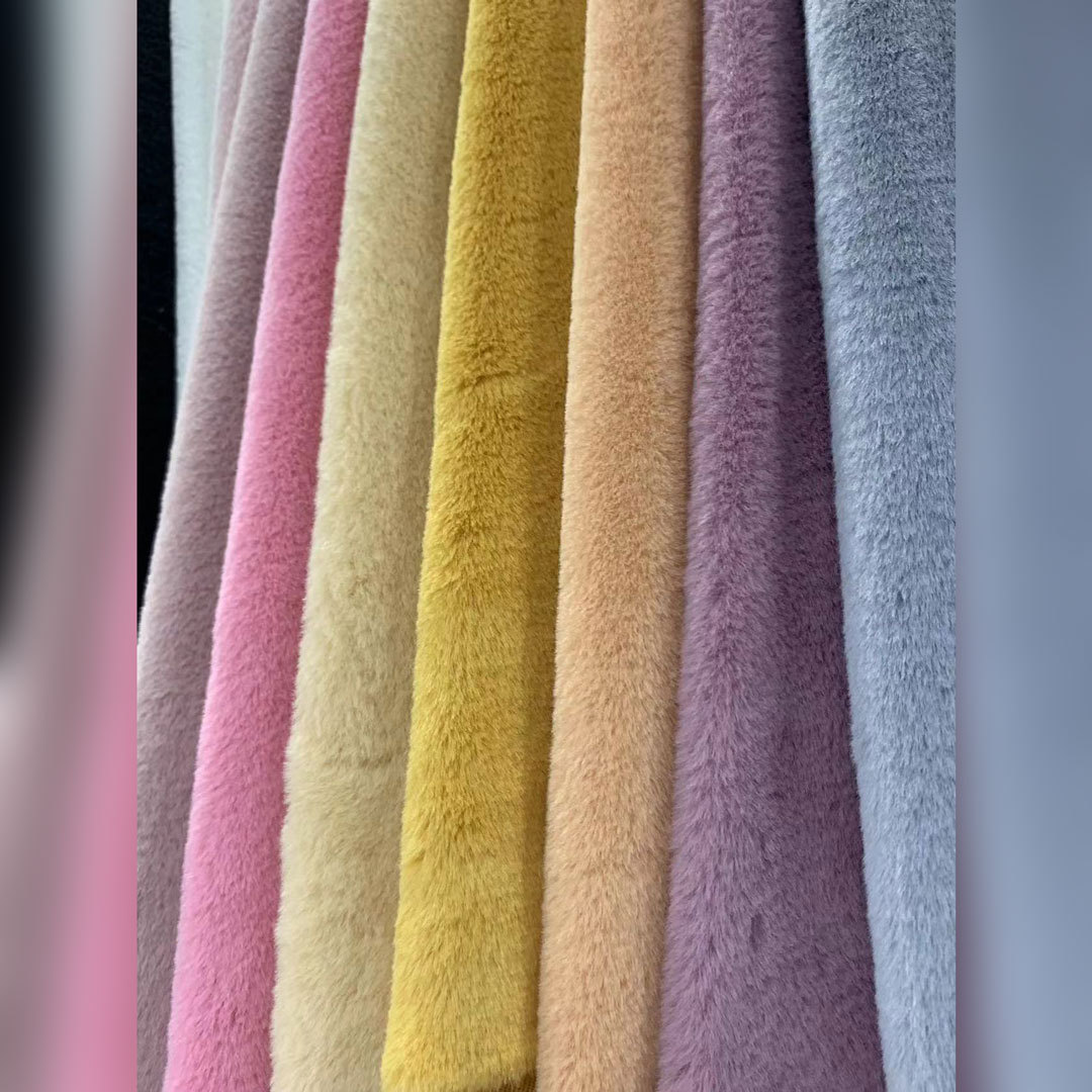 Picture of in stock 8mm long small rabbit fur cost-effective small rabbit fur autumn and winter coat coat toy hat luggage fabric