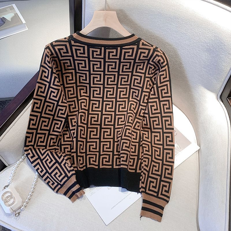 Foreign Trade European Goods Contrasting Color Jacquard Long-sleeved Sweater Women's Autumn and Winter Inner Round Neck Pullover All-match Base Sweater