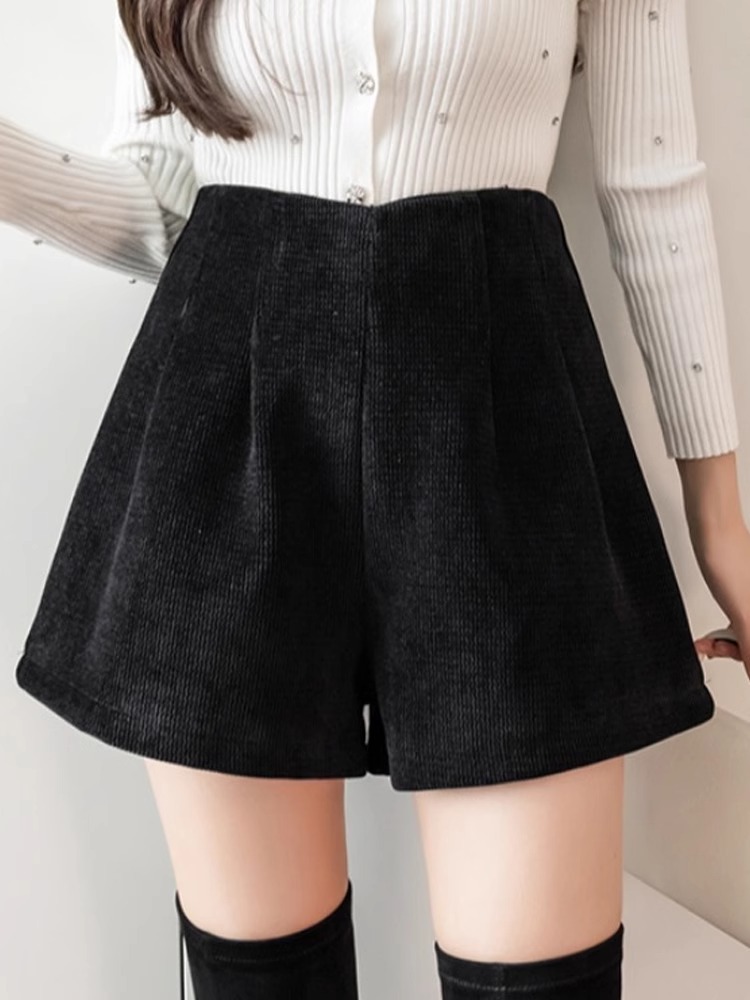 Corduroy Shorts Women's 2025 Autumn and Winter New Design Sense Flower Bud Pants Fashion A- shaped Wide Leg chubby girl plus size Boots Pants