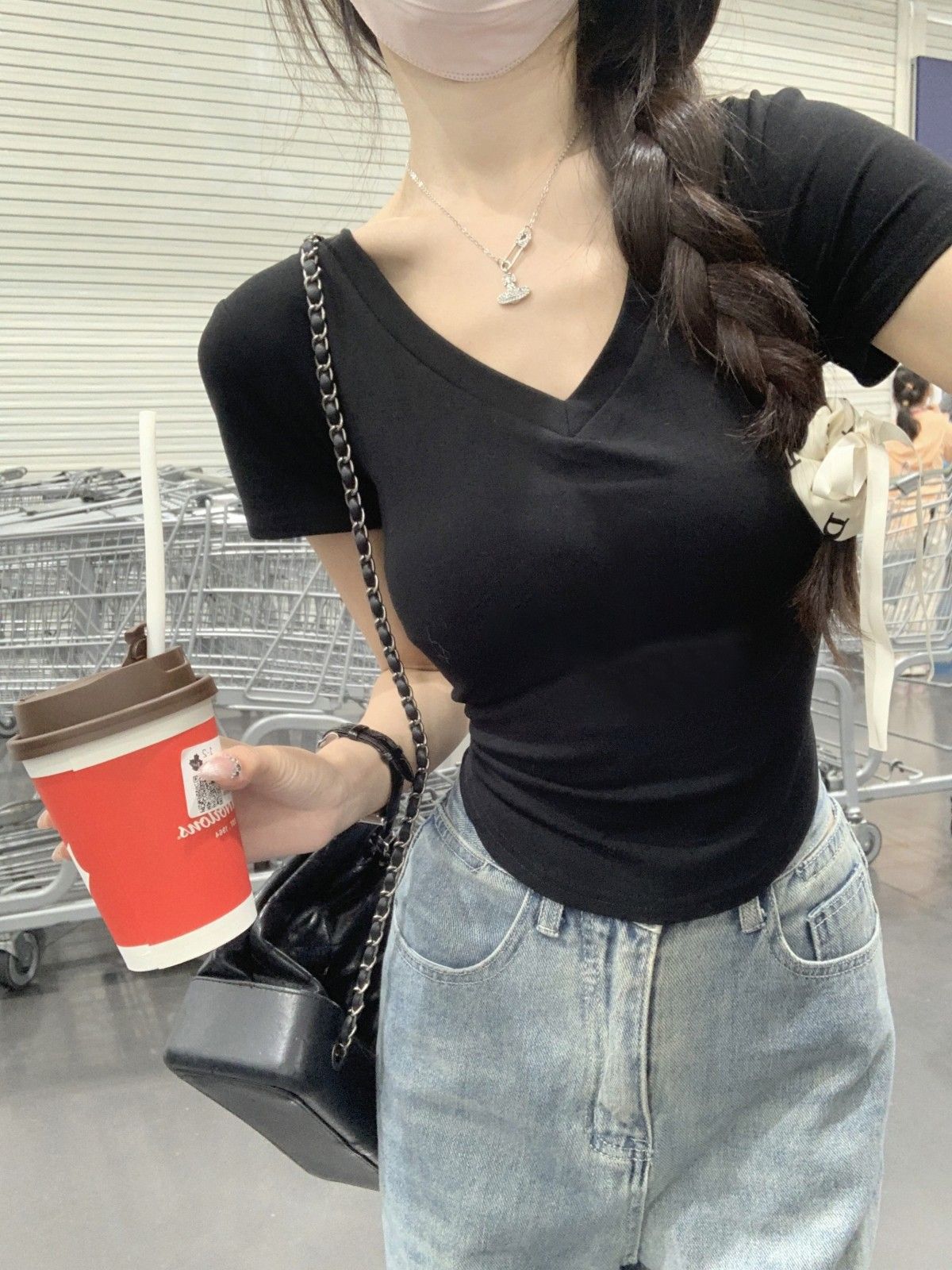 Solid Color V-Neck Right Shoulder Short-Sleeved T-Shirt for Women Summer Design Niche Slim French Bottoming Shirt Top Sexy