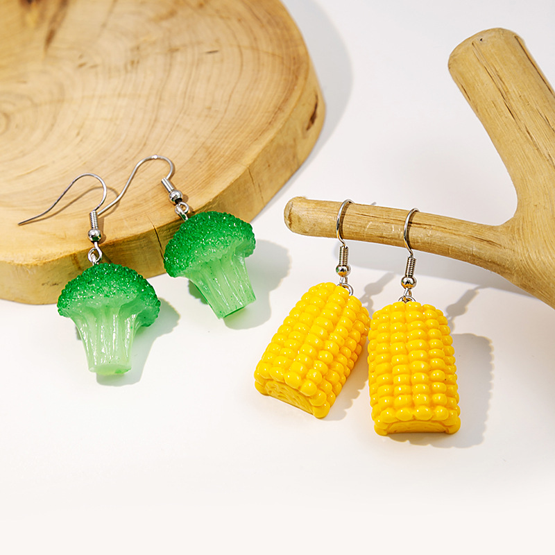 Fun simulation resin green vegetable earrings cute corn earrings healthy broccoli earrings wholesale