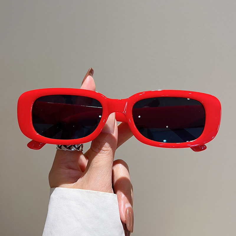 Picture of New Retro High Sense Small Box Anti-UV Sunglasses Trendy Street Fashion Sunglasses AliExpress Hot Sale