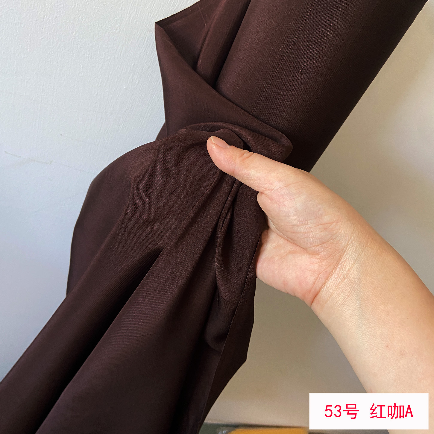 Picture of Solid Color Silk Double Palace Fabric, Crisp Mulberry Silk Double Palace Fabric, Yarn-dyed Double Palace Clothing Cheongsam Top Fabric