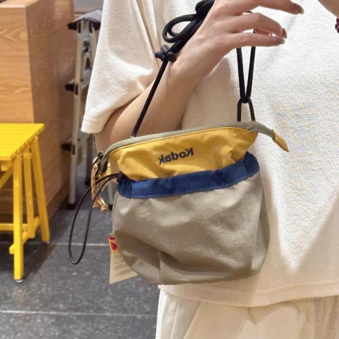 Picture of KODAK Kodak camera bag shoulder slung small bag outdoor sports leisure mobile phone storage bag portable hanging neck