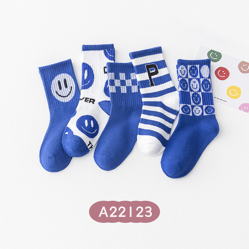 Picture of New children's socks autumn and winter boys basketball sports tube baby socks 1-15 years old children's cotton socks wholesale