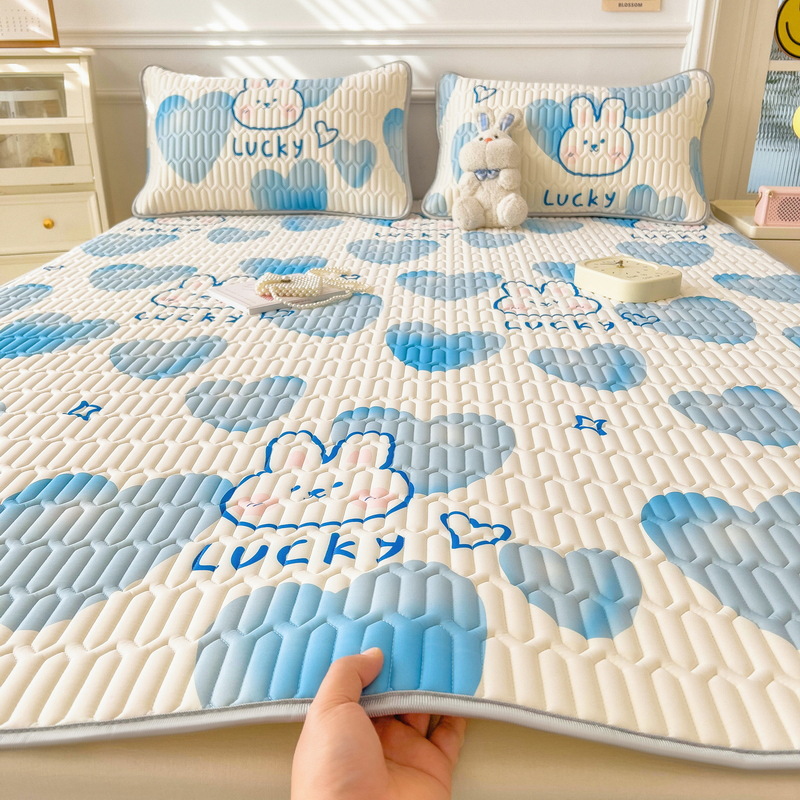 Summer latex mat ice silk mat machine washable three-piece student dormitory bed single summer air conditioning soft mat