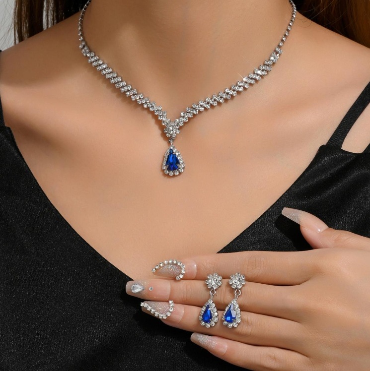 Picture of Bridal Jewelry suit Bracelet Cross-border Explosions Necklace Earrings Wedding Women Evening Dress Accessories Two-piece Set