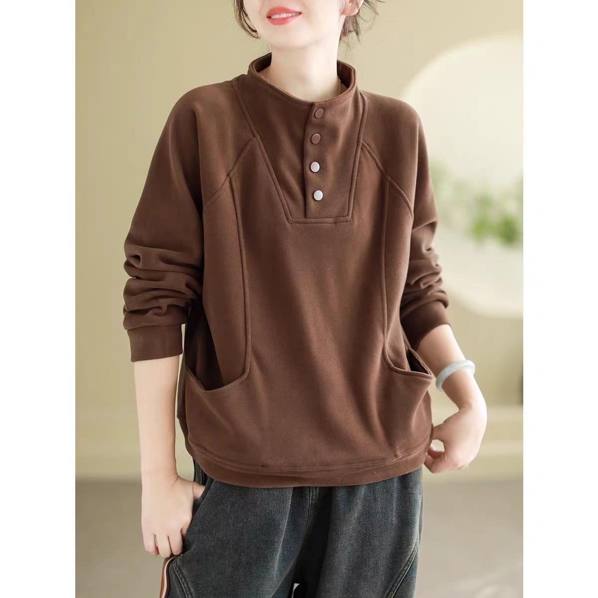 Picture of 260 Quilted Semi-high Collar Button Warm Sweater Women's Loose Korean Style Meat Covering All-match Design Sense Pocket Stitching