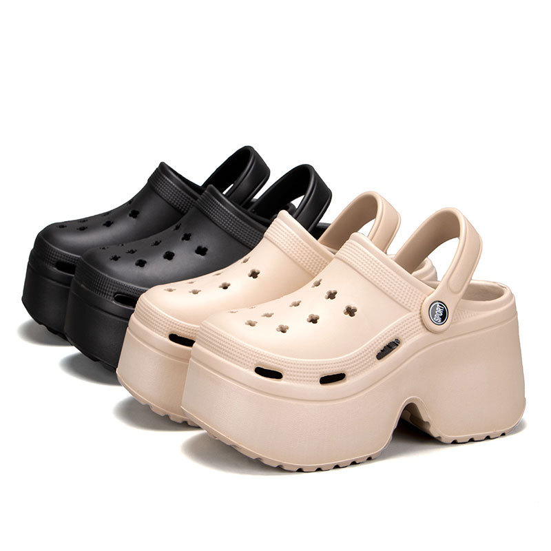 Closed toe hole shoes women's summer new Internet celebrity fashion outerwear thick bottom increased home high-grade non-slip sandals