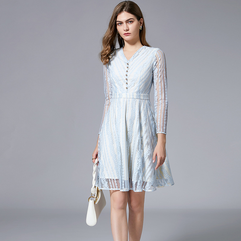 Picture of Middle-aged mother Spring and Autumn new dress plump girl young age fashion large size long V-neck lace A- line skirt