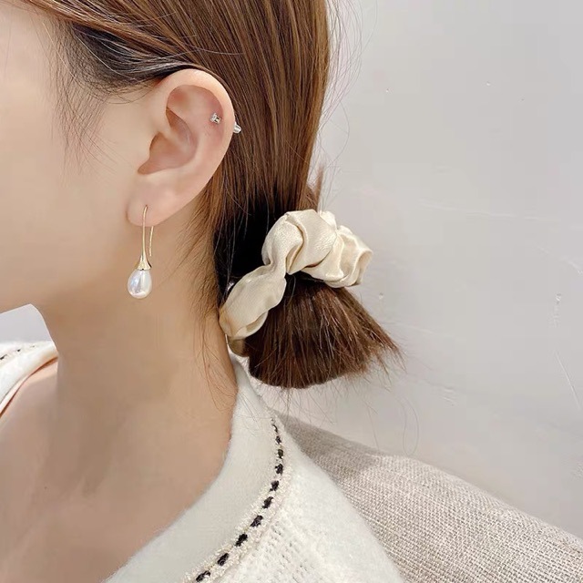 Picture of European and American fashion super beautiful natural freshwater pearls real pearl earrings exquisite elegant goddess all-match