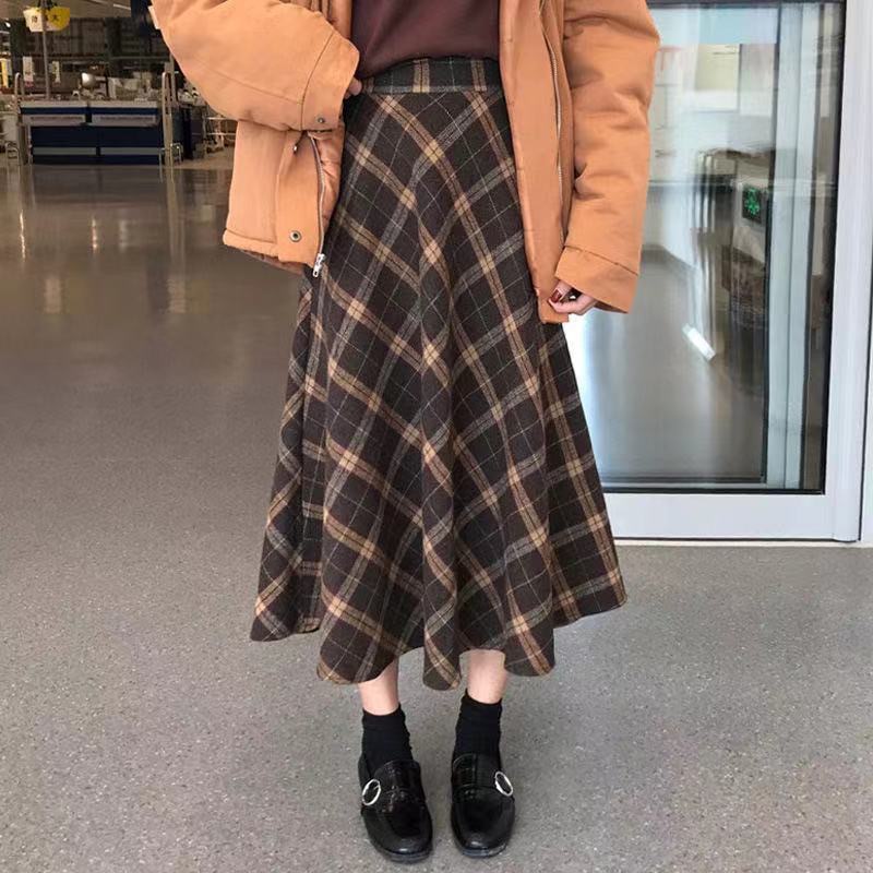 Spring and Autumn Plaid Skirt Women's Retro New Large Size Mid-Length A-Line Skirt Large Swing Skirt High Waist Slimming Long Skirt Trendy