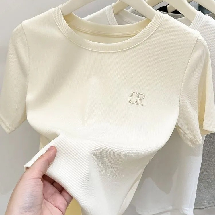 High-end Summer New Short-sleeved T-shirt Women's Niche Design Sense Ice Silk Thread Pure Desire Wind Round Neck Embroidered T-shirt Trendy
