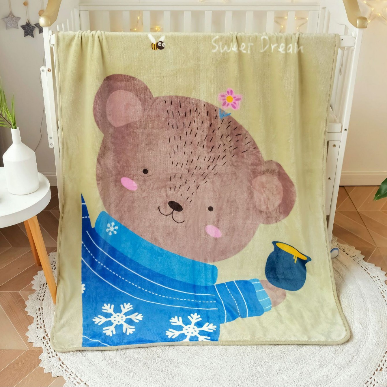 Picture of Children's Blanket Kindergarten Spring and Autumn Baby Coral Fleece Blanket Spring and Summer Single Layer Thin Blanket Office Nap