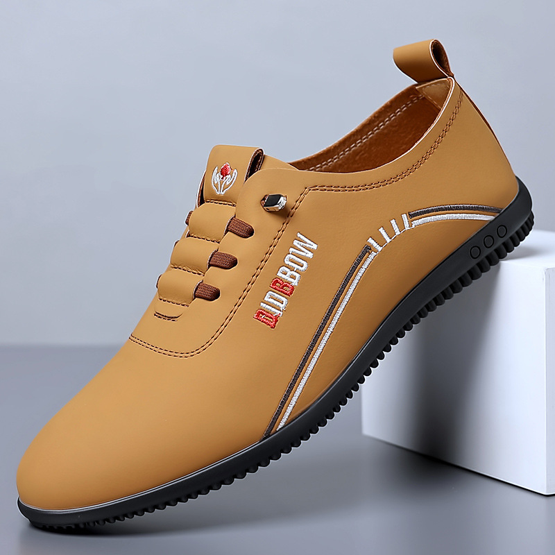 Soft Bottom Men's Shoes Soft Leather Men's Business Casual Shoes Slip-on Lightweight Pea Shoes Breathable Driving Dad Shoes Men