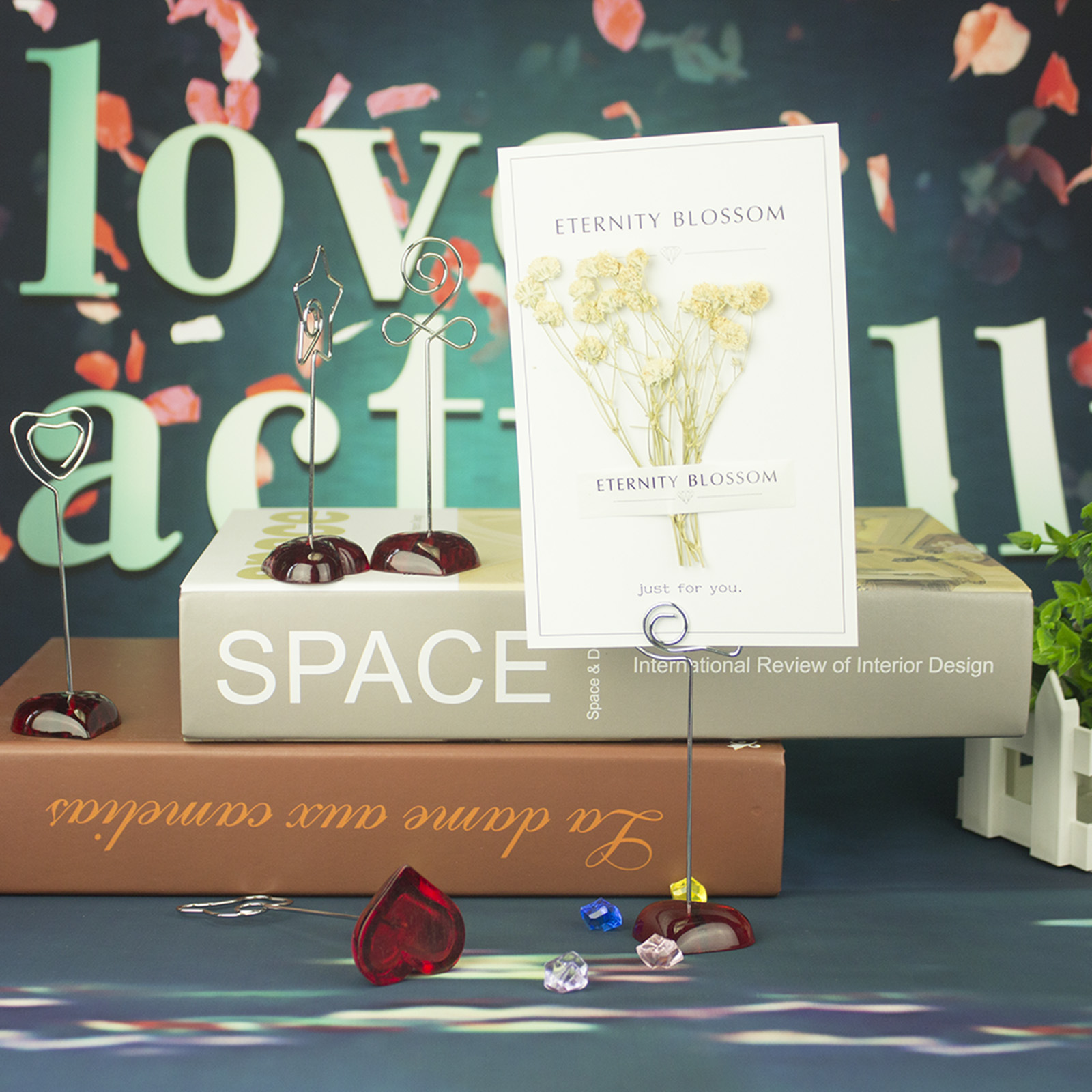 Picture of Red Heart-Shaped Base Photo Clip, Steel Wire Memo Clip with Logo Printing, Suitable for Wedding Display, Storage, and Styling Memo Clips