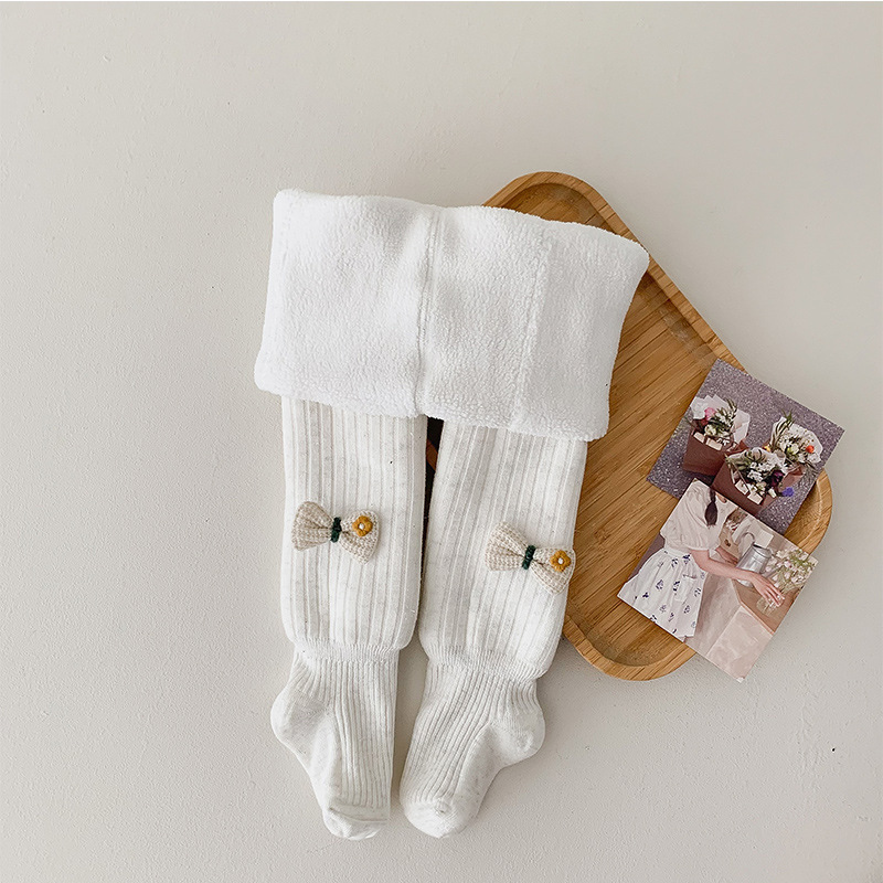 Picture of Children's pantyhose plus velvet padded autumn and winter new small flower bow pantyhose female baby warm bottomings wholesale