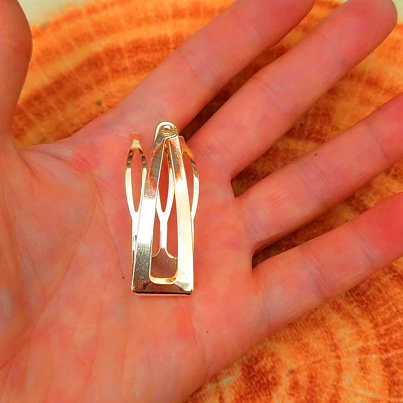 Picture of Star's Same Hairpin Small Clip Internet Celebrity Bb Clip Girl Bangs Comb Cute Hair Comb Metal Snap Hairpin