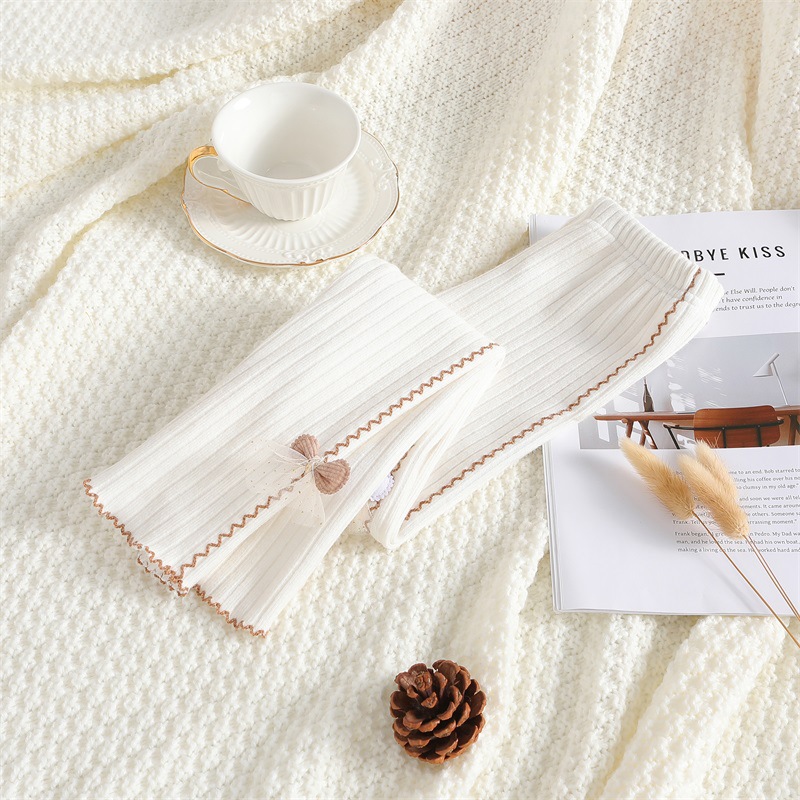 Picture of Girls' fleece-lined Leggings Small Children's Autumn and Winter Thickened One-piece Velvet Outer Wear Trousers Baby's Winter Warm Pants