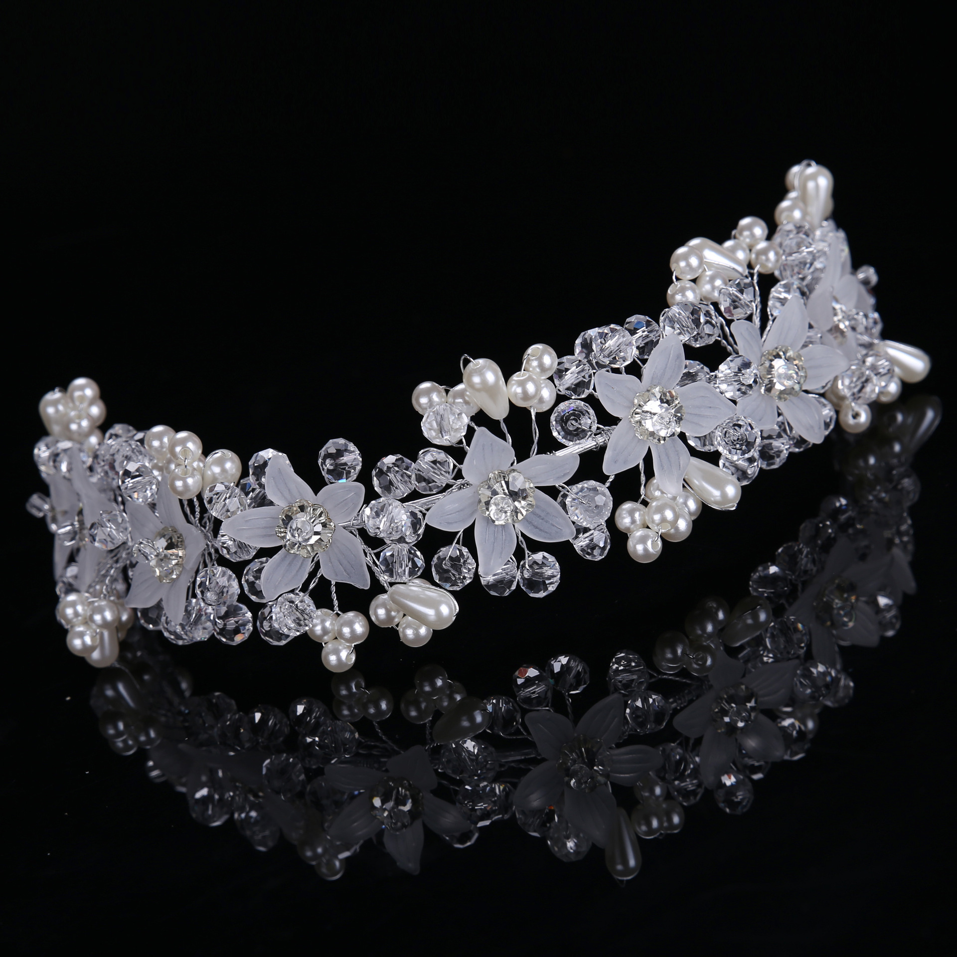 Picture of Tuan Ming Xin Niang Jewelry Handmade Crystal Flower Hair Band Children's Performance Hair Accessories Wedding Dress Wedding Accessories
