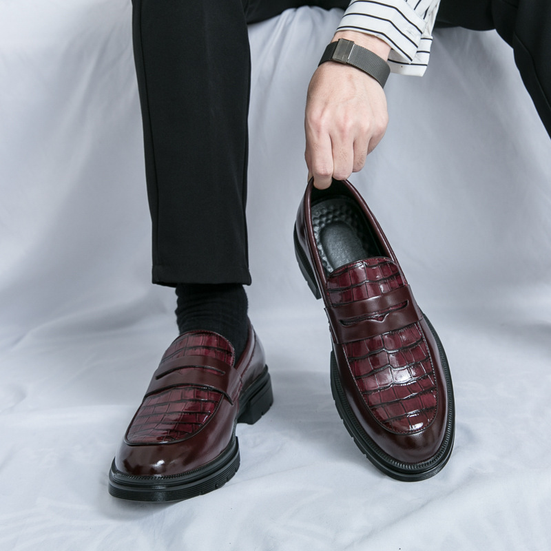 2025 New Summer Large Size Formal Business Leather Shoes Brogue Men's Shoes Slip-On Tassel Slip-On Loafers 46