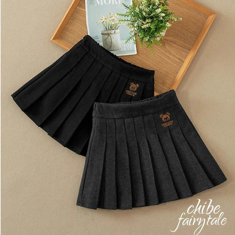 Girls' Skirts 2025 Spring, Autumn and Winter Kidsren's Woolen Material Versatile Kidsren's Clothing for Older Girls Pleated Skirts Student Short Skirts
