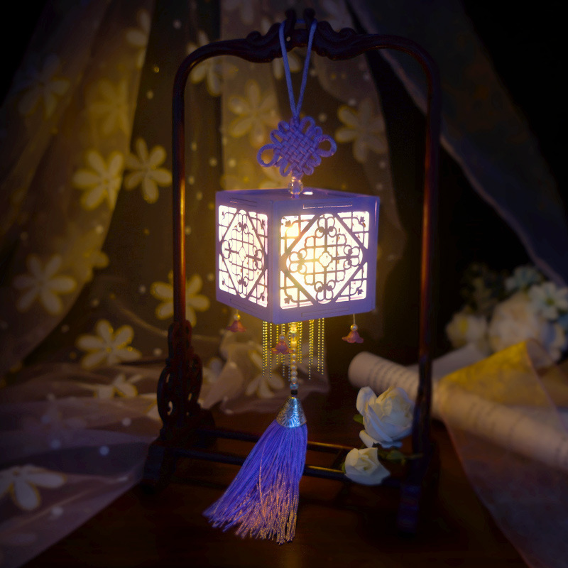 Picture of Chinese Antique Style Wooden Palace Lantern DIY Material Package Satchel Luminous Mid-Autumn Lantern Lantern Festival New Year's Day Gift
