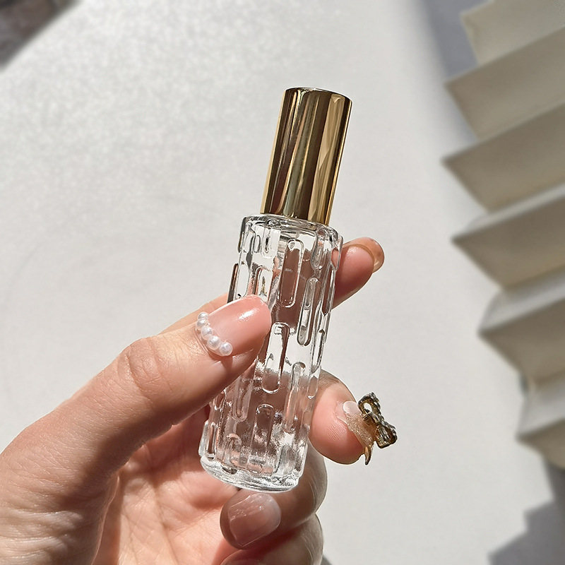 Picture of Spot wholesale 10ml glass perfume spray bottle rose gold aluminum nozzle perfume bottle press empty bottle