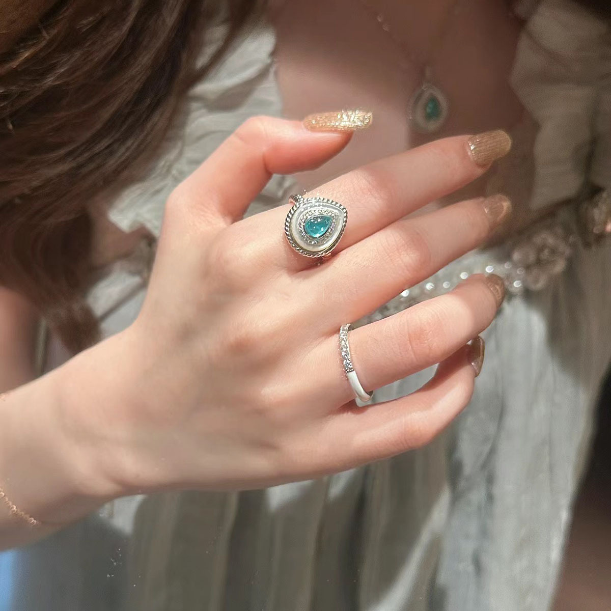 Ocean Blue Paraíba Ring Women's Natural White Fritillaria Light Luxury Antique Necklace Earrings Jewelry suit