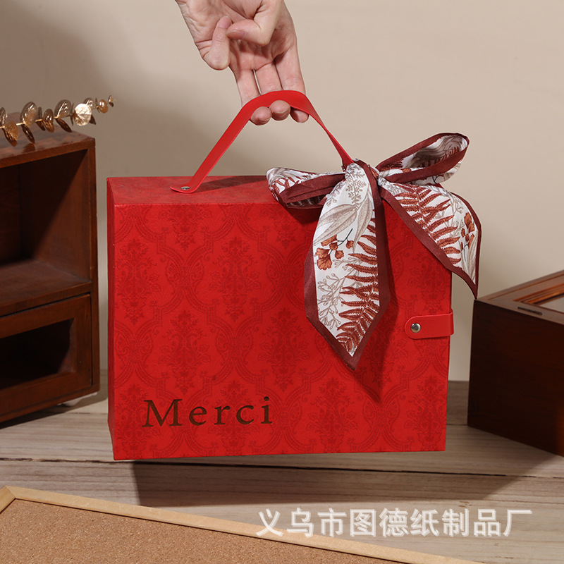 New Wedding Gift Box Drawer Box Chinese-Style Wedding Candy Box Portable Gift Box Large Red Retro Packaging Box