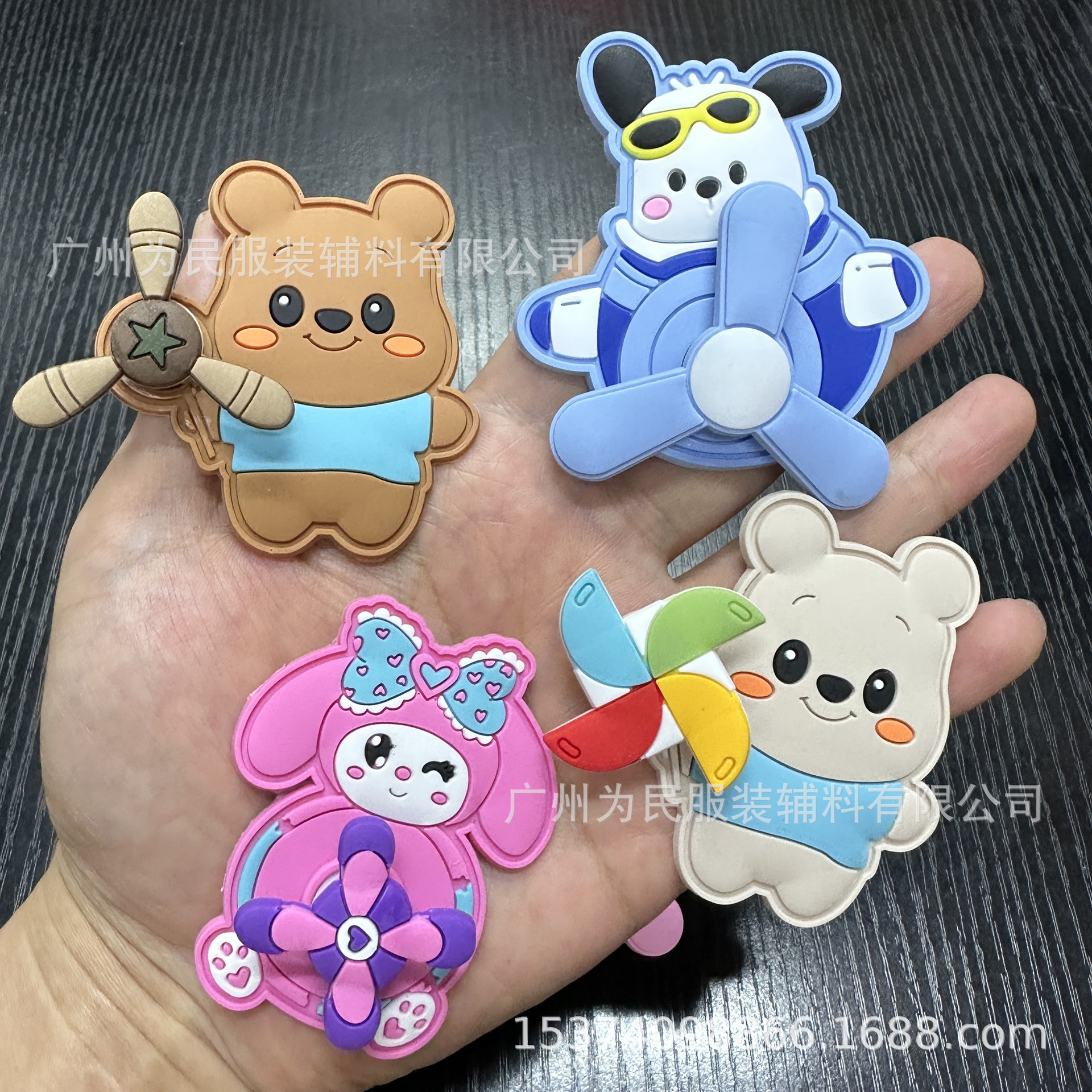 in stock wholesale clothing bags shoes and hats textile accessories shoes flower rotating cartoon soft rubber plastic drop plastic personalized signs