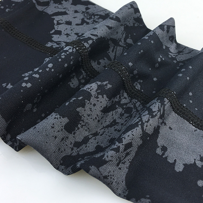 Picture of Cross-border Breathable Pressure Shrinkage Socks Sports Calf Cover Outdoor Football Basketball Mountaineering Cycling Running Protector