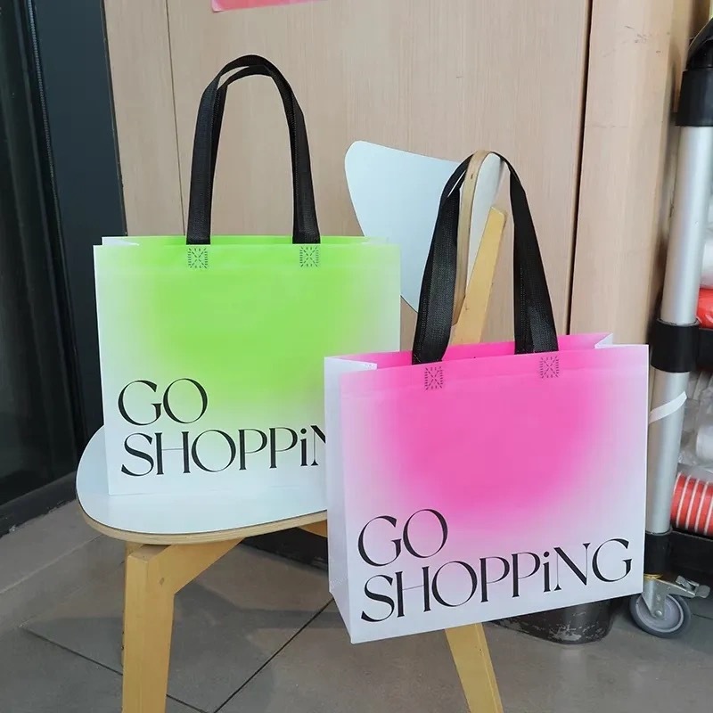 Fashionable Color-Blocking Tote Bag Gift Bag Plastic Bag Simple Style Thickened High-End Feel Unisex Clothing Store Bag Non-Woven