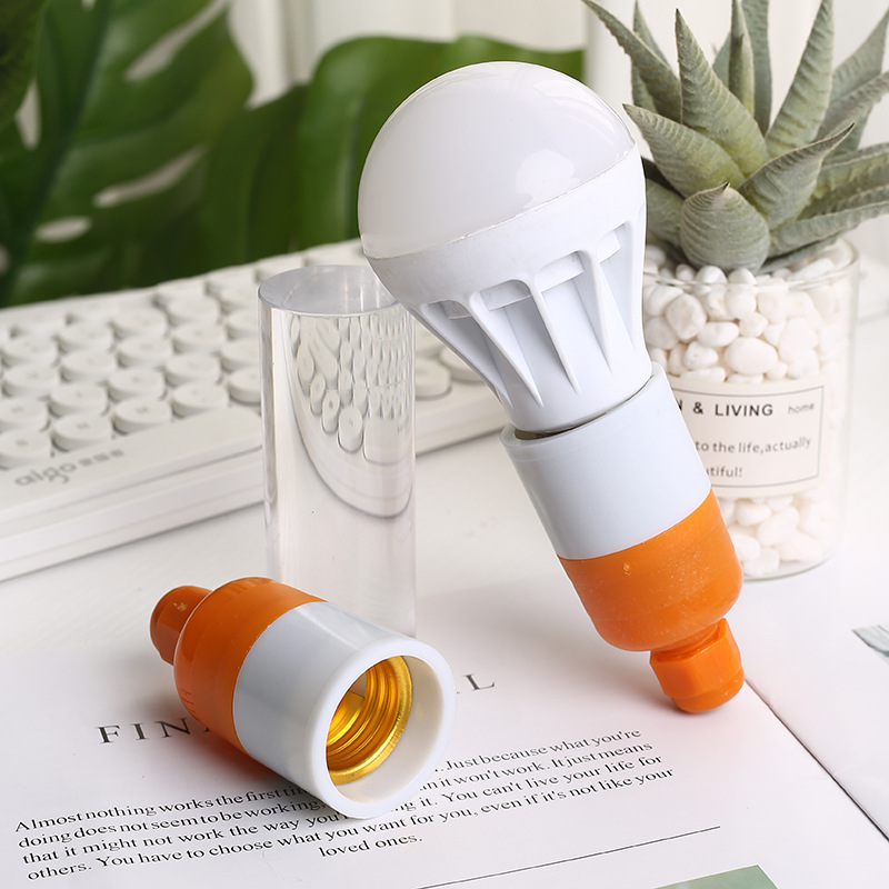 Picture of Manufacturers produce splash-proof E27 screw lamp holder suspended spiral lamp holder flame retardant LED lamp holder