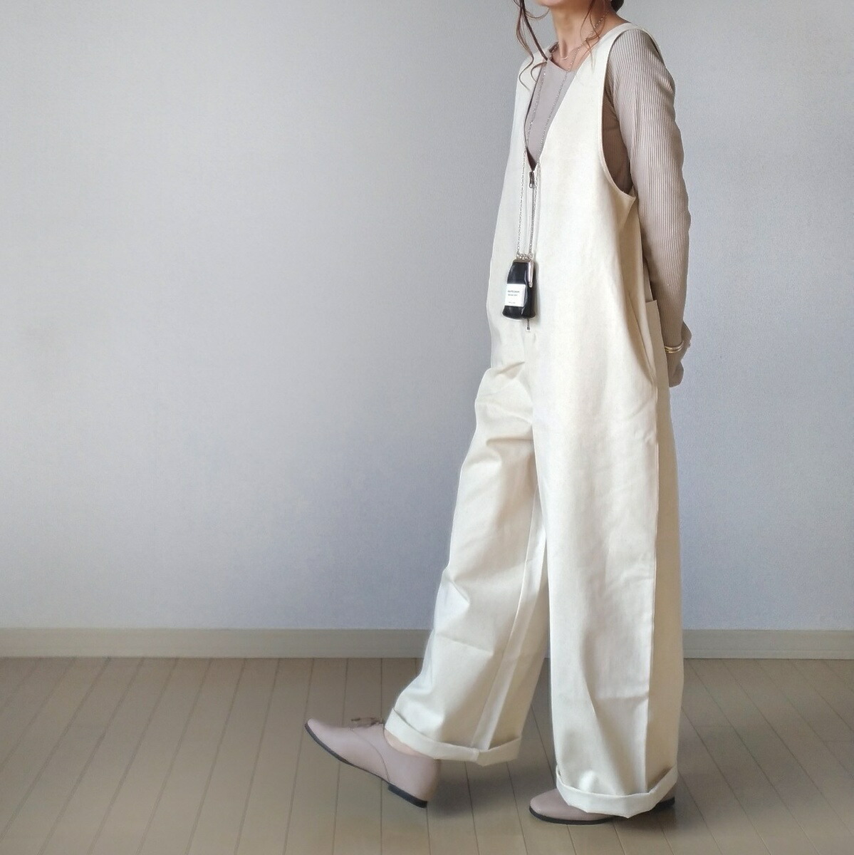 Picture of in stock 3-color Japanese 2024 Summer New Solid Color Zipper Strap Wide Leg Pants Slim-fit Dipping Jumpsuit