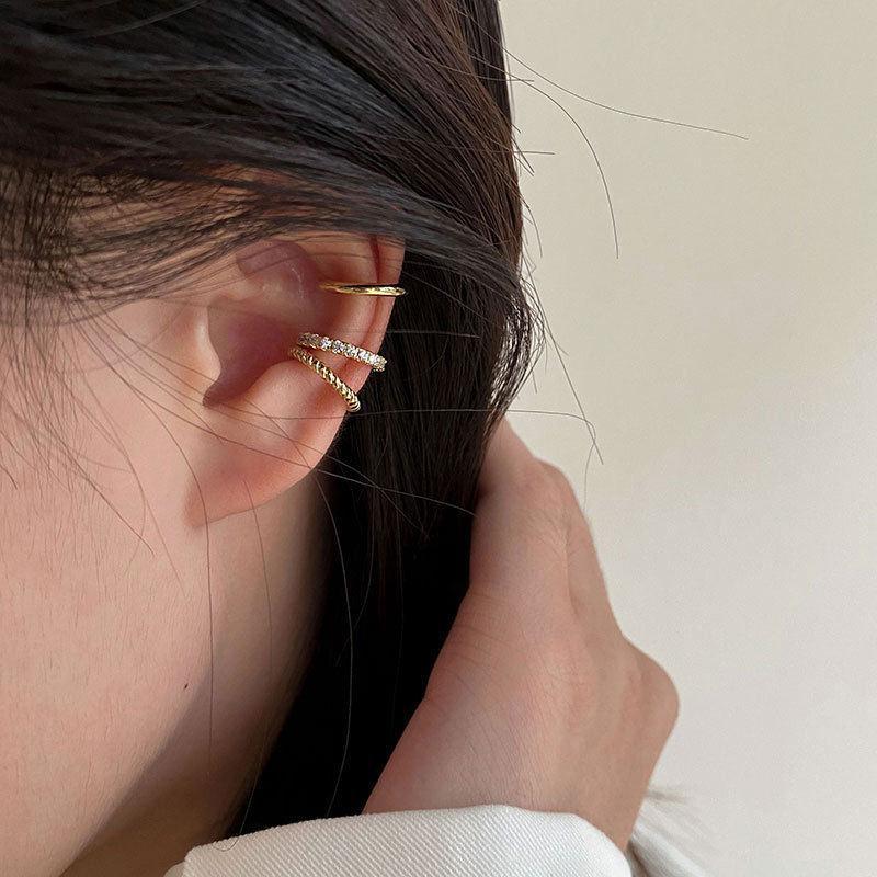 Picture of New 2025 Gold Piece Smart Sense 925 Silver Earrings Simple All-match Earrings Girlfriend Elegant Women