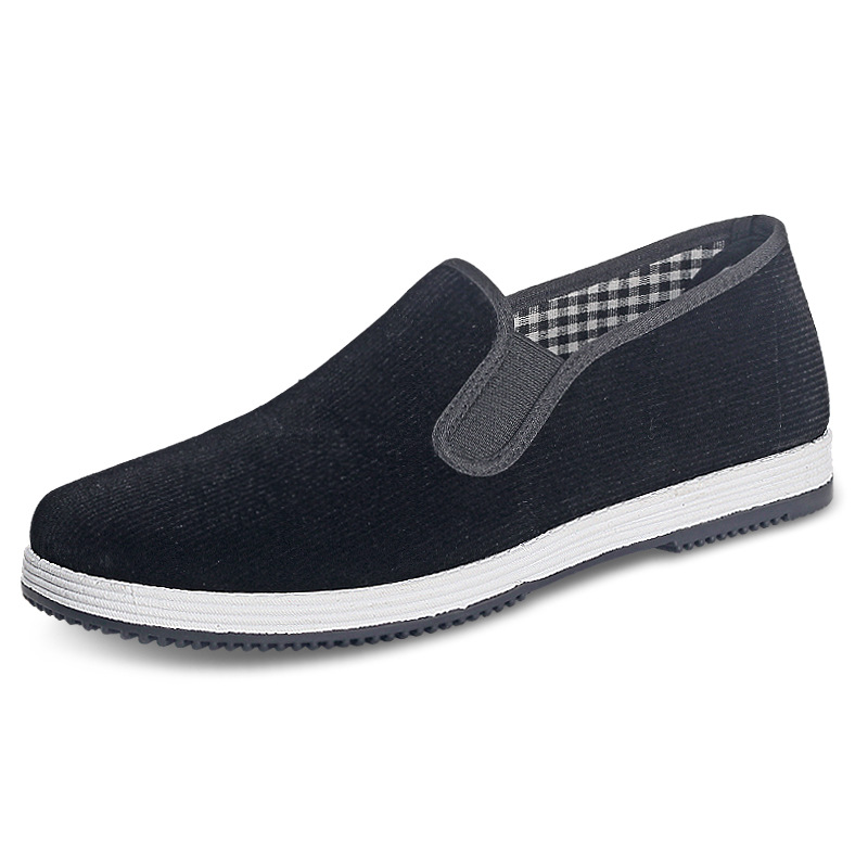 Picture of Old Beijing Cloth Shoes for Men and Women, Breathable and Comfortable, Casual Driving and Work Safety Slip-On Black Cloth Shoes, Wear-Resistant and Non-Slip