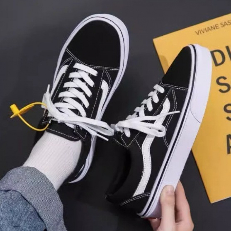 Shoes trendy new versatile men's autumn board shoes men's couple men's casual shoes low top canvas shoeswholesale