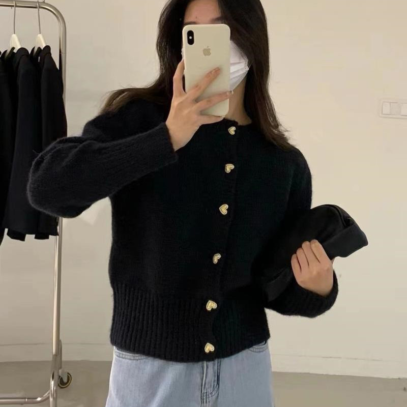 Picture of Sweater Coat Women's Autumn New Korean Style Gentle Long Sleeve Love Buckle Short Loose Knitted Cardigan Top Trendy