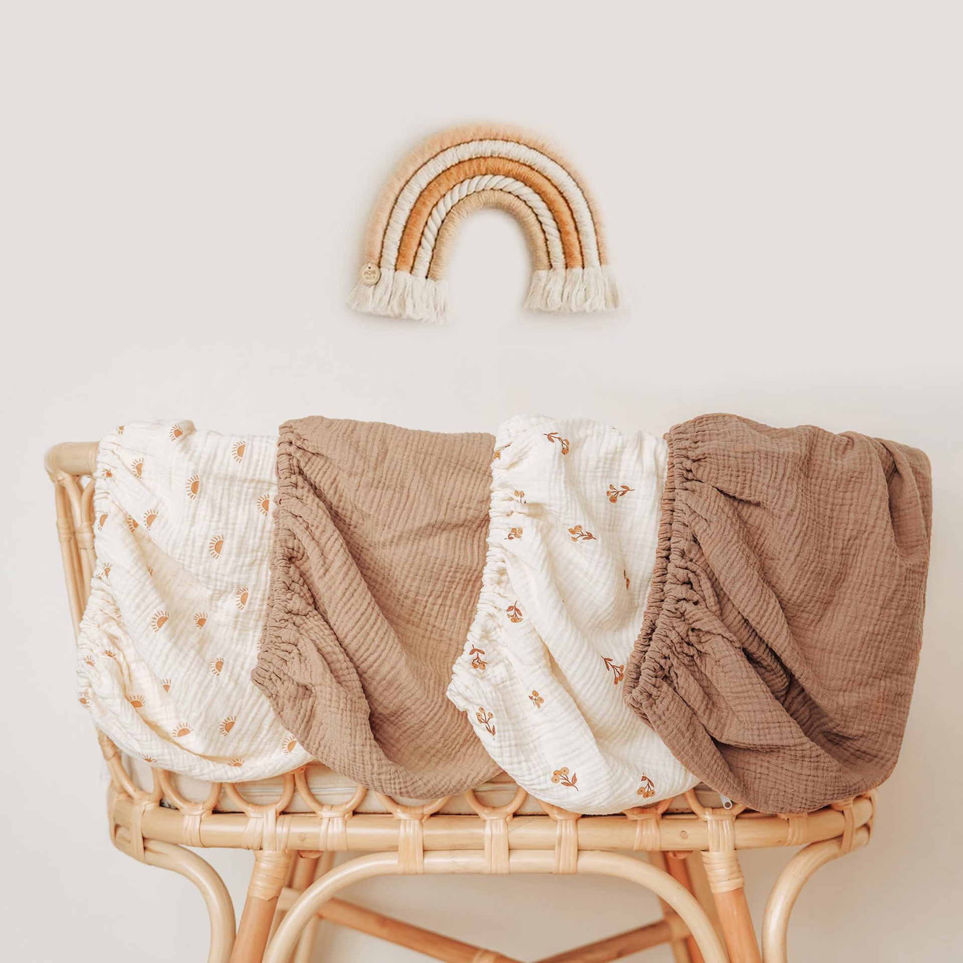 Amazon changing urine table two-piece bedspread crib double-layer cotton yarn muslin muslin all-inclusive bed hat