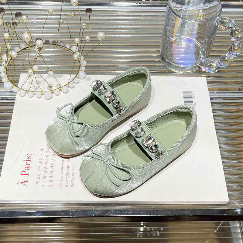 Picture of Girls' Small Leather Shoes 2025 Spring New Kidsren's Rhinestone Elastic Band Princess Shoes Little Girls Non-Slip Soft Sole Shoes