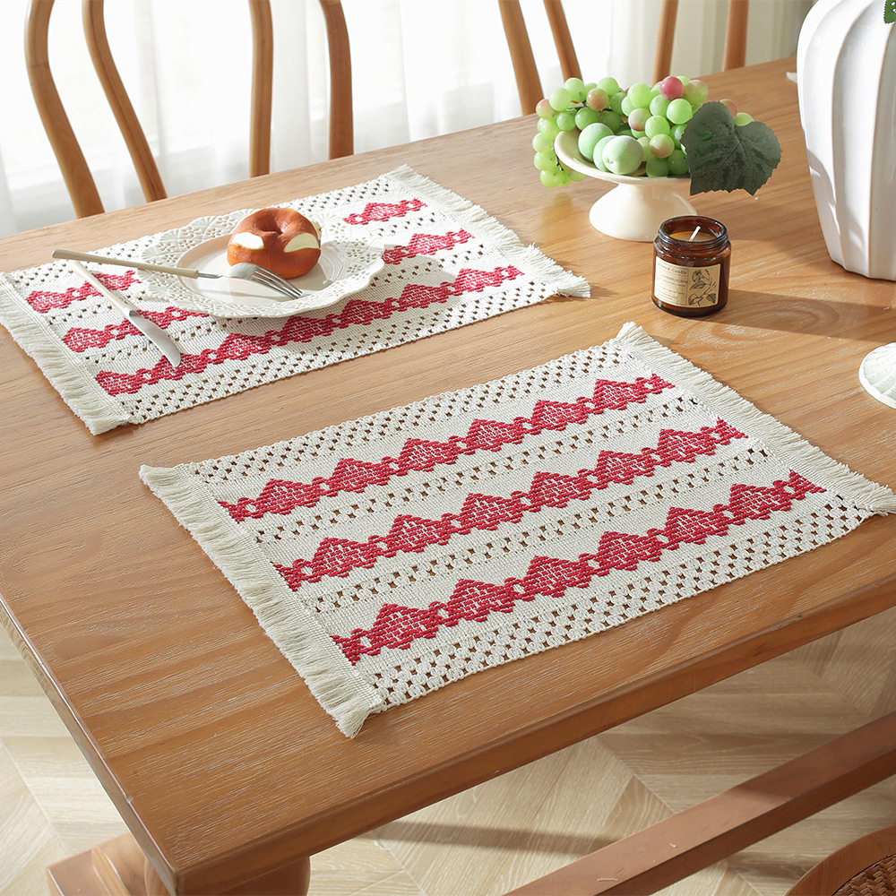 Picture of Amazon new cotton and hemp rope placemat holiday placemat woven color matching striped tassel bowl mat spot wholesale