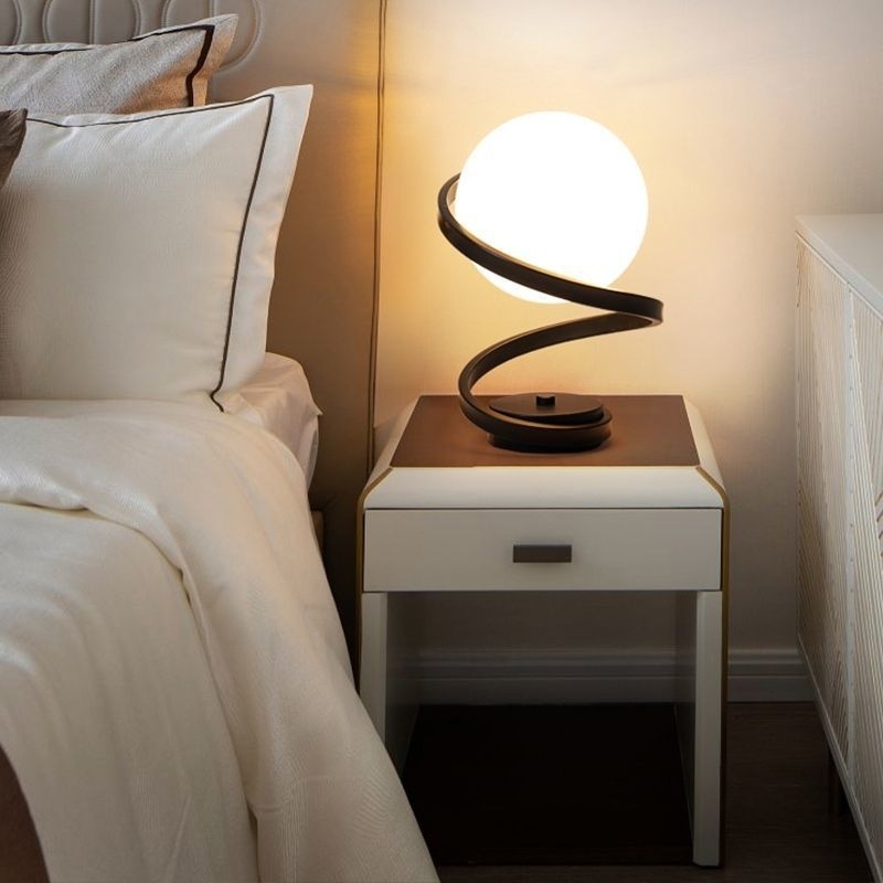 Nordic Bedroom Bedside Table Lamp Simple Study Reading Study Lamp Warm Living Room Plug-In Decoration Cross-Border E-Commerce