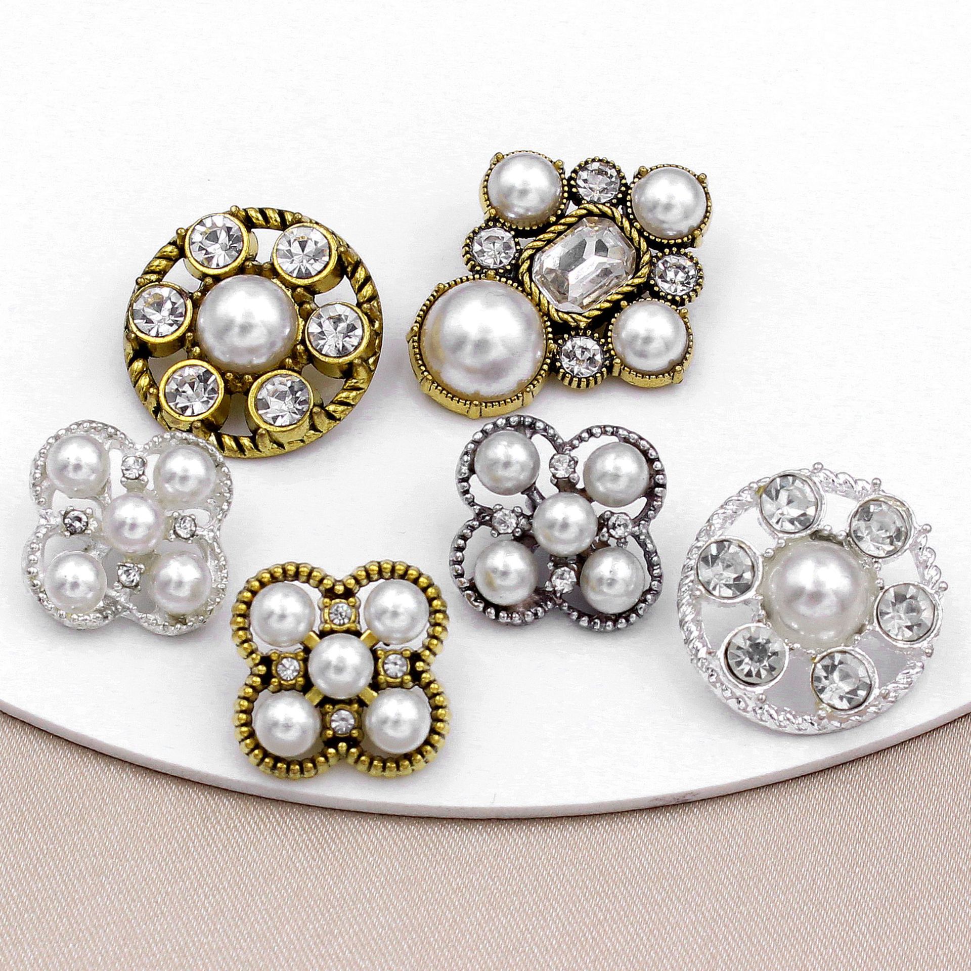 Celebrity Style Retro Baroque Handmade DIY Decorative Buttons for Coats, Windbreakers and Sweaters, High-End Pearl Buttons in Various Styles