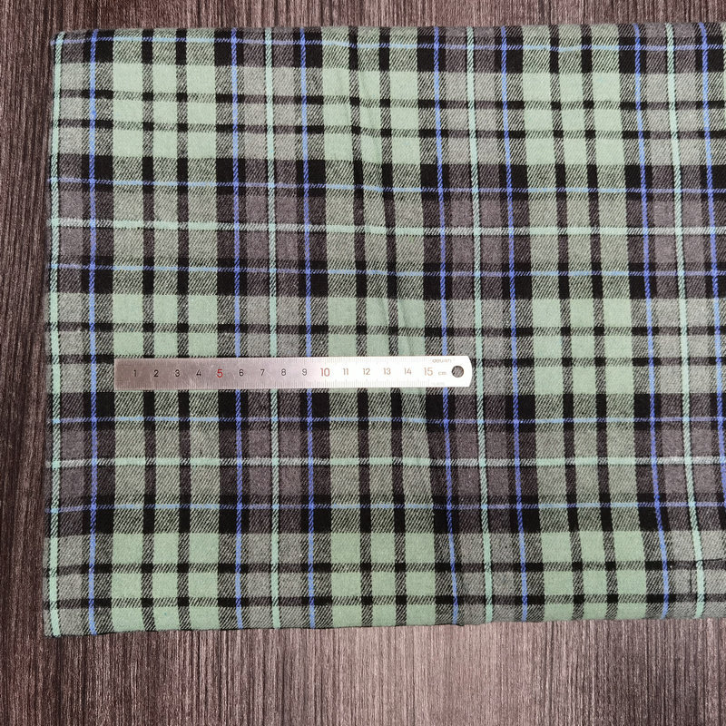 Picture of Spot twill sanding cotton plaid children's shirt plaid fabric 21 yarn-dyed flannel decorative fabric