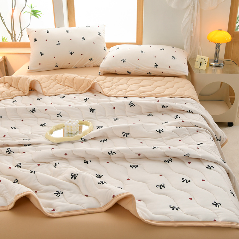 Picture of New Type A Knitted Cotton Summer Quilt Single Double Student Dormitory Summer Air-conditioning Quilt Children's Thin Quilt Washable