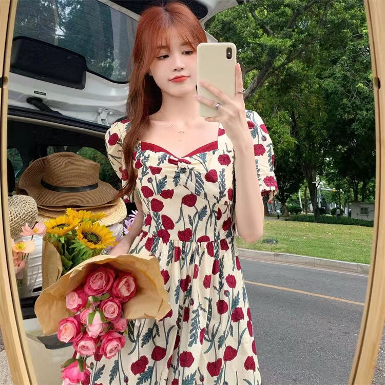 Light Mature Style Elegant Lady Holiday Style Outgoing Dating Dress Women's Summer 2022 Square Collar Waist Slimming Mid-Length Dress