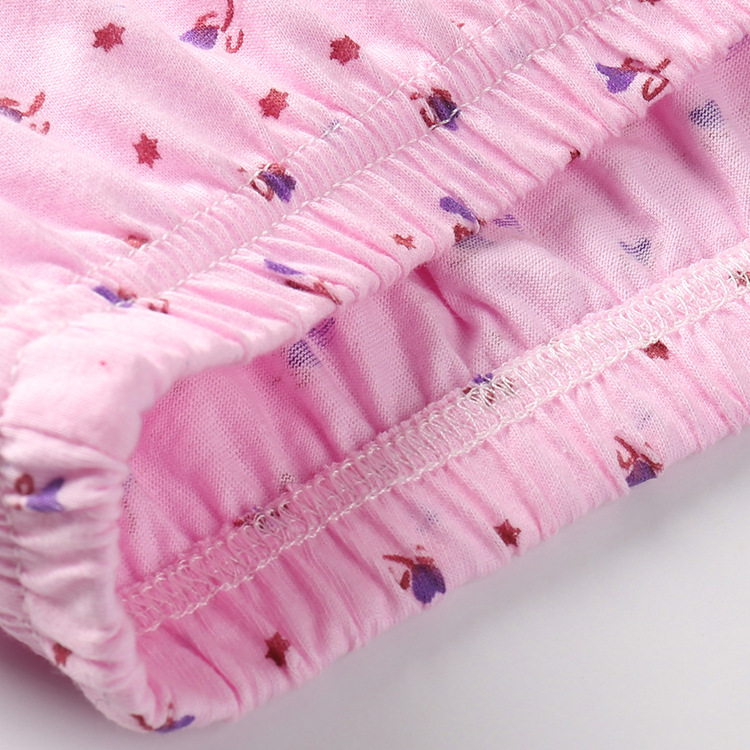 Picture of Underwear 200kg ladies underwear cotton briefs for middle-aged and elderly comfortable plus fertilizer to increase the factory straight a generation of hair