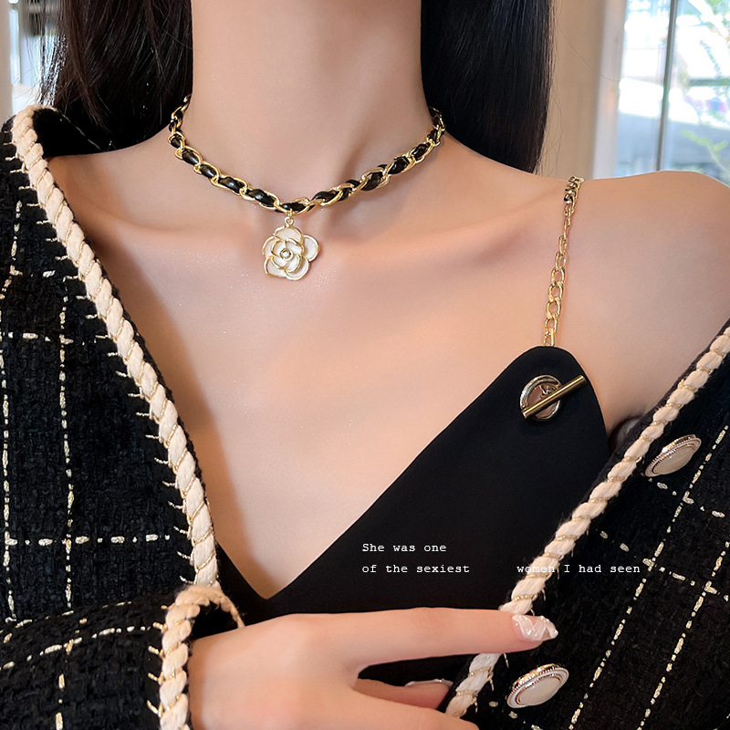 Y2K Camellia Trendy Necklace Accessories Women's Niche Design High-End Clavicle Chain Leather Collar Downstream Hot Style